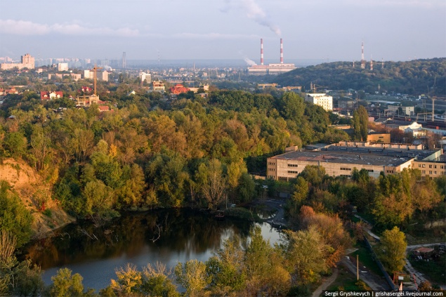 Киевсовет выделил 10 млн грн на то, чтобы озеро Глинка не затопило собор Московского патриархата и автобазу милиции