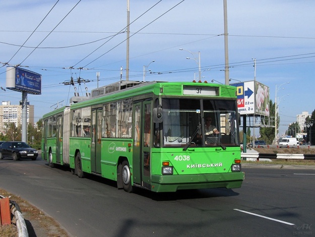 Троллейбусные маршруты на Троещине прекратят движение