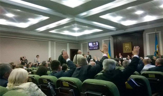 “Оппозиционный блок” привел в Киевоблсовет неудачливого банкира и директора “Межигорья”