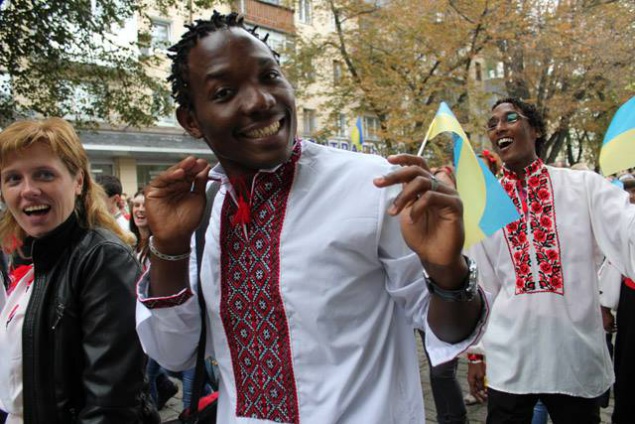 Киевские студенты предлагают научить украинскому языку иностранцев, живущих за границей