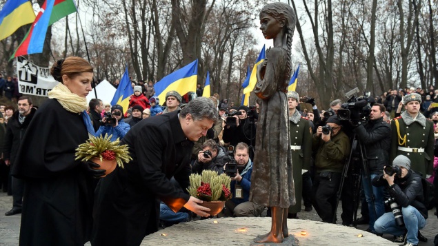 В Администрации Президента просят прощения за события у памятника Голодомору в Киеве