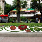 В Киеве начнут экономить на цветах
