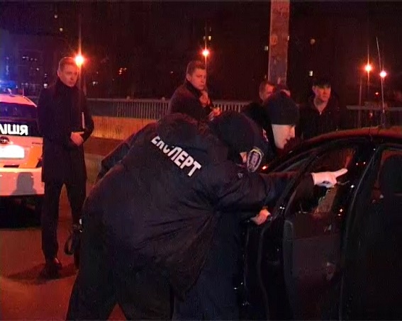 Ночью в Киеве расстреляли такси. Один человек погиб
