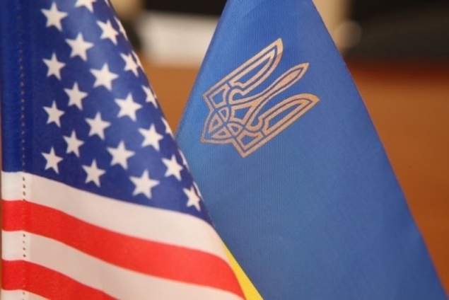 В Киеве приняли присягу волонтеры Корпуса мира США (+видео)