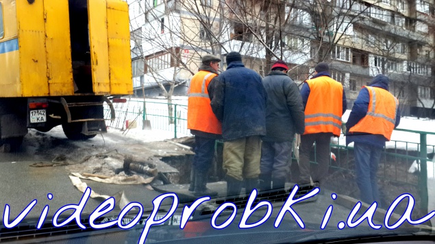 В центре Киева провалилась улица