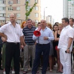 Почему вся Дарница требует у мэра Кличко уволить замглаву местной РГА Лозового