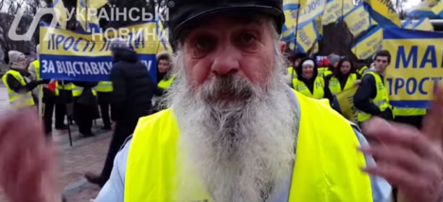 Протестующие на Грушевского рассказали, почему должен уйти Яценюк (+видео)