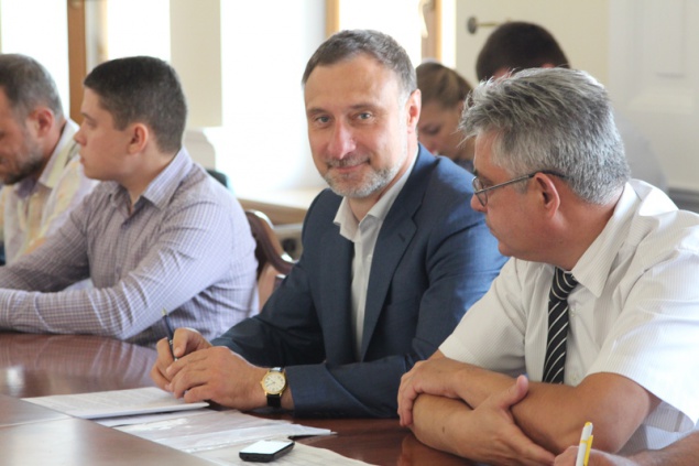 Креативным ОСМД Киева пообещали денег на реконструкции домовых коммуникаций