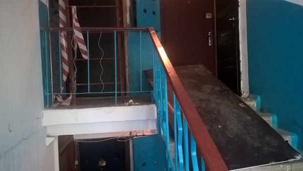 Ночью в жилом доме на Киевщине произошло два взрыва (+фото)