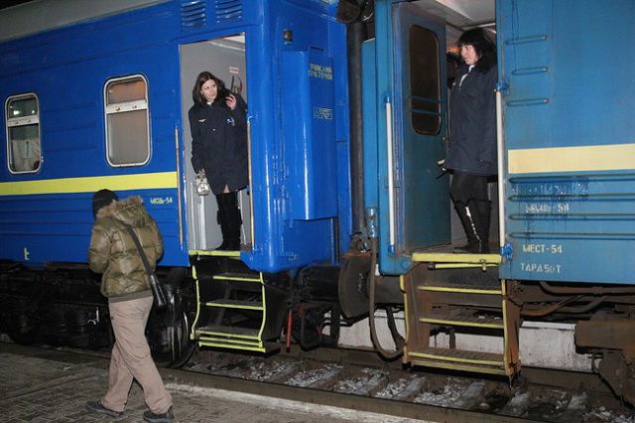 На выходные дни в апреле назначен дополнительный поезд Киев-Запорожье