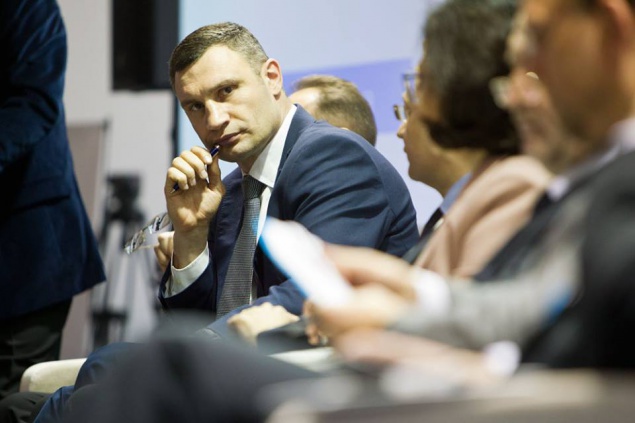 Кличко подписал решение Киевсовета о запрете продажи алкоголя в МАФах