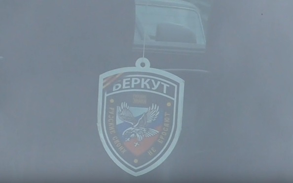 Геннадий Синцов сегодня выяснит, кто с шевроном “Беркута” был возле Дарницкого райотдела полиции в Киеве (видео)