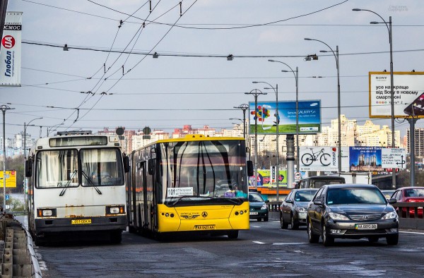 Киевские власти соединят общественным транспортом Арсенальную и Соломенскую площади