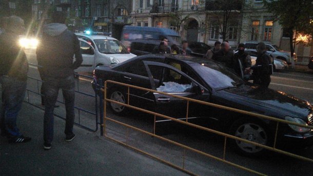 В центре Киева спецназ устроил задержание со стрельбой