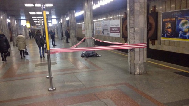 На станции киевского метро “Петровка” умер мужчина