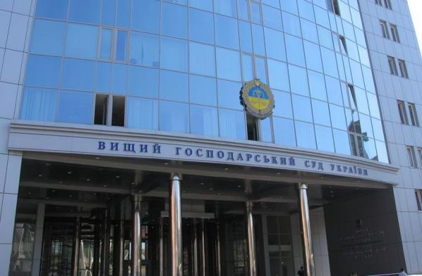 Суд забрал у людей Черновецкого здание возле киевского ипподрома