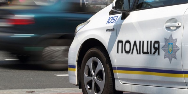 В Киеве полиция преследовала Peugeot с дымящимся колесом (фото)