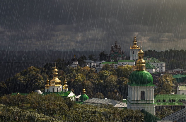 Сильный дождь, град и шквалы в Киеве завершаться завтра в конце дня