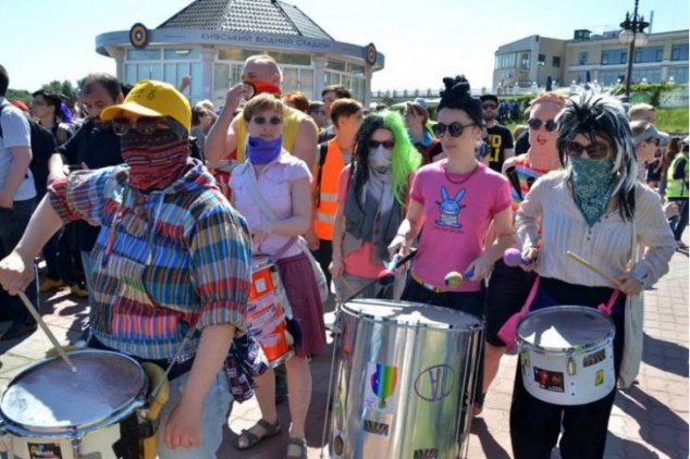 Петиция о запрете в Киеве марша ЛГБТ-сообщества собрала больше 10 тысяч подписей