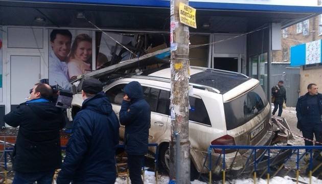 Полиция обнародовала список самых аварийных участков на дорогах Киева