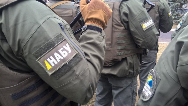 План следственных действий НАБУ сорван из-за пожара в Соломенском райсуде Киева