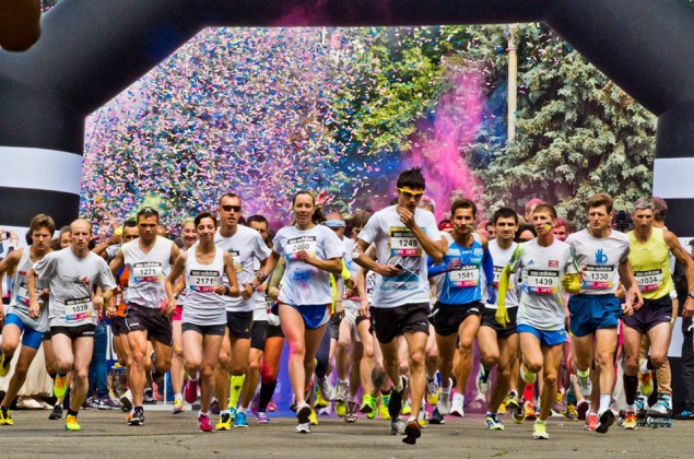 В Киеве состоится Adidas Color Run 2016