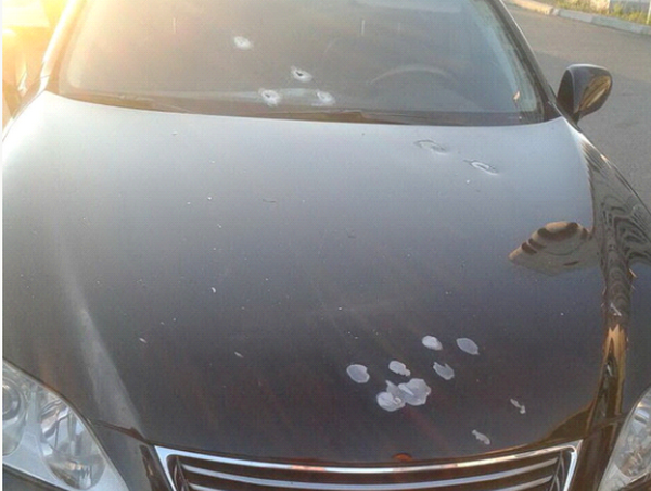 В Дарницком районе Киева на стоянке обстреляли автомобиль адвоката
