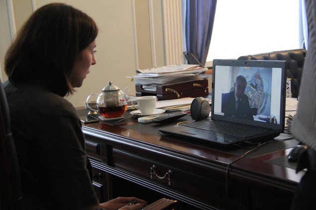 Глава Киевоблсовета Старикова открыла приемную в Skype