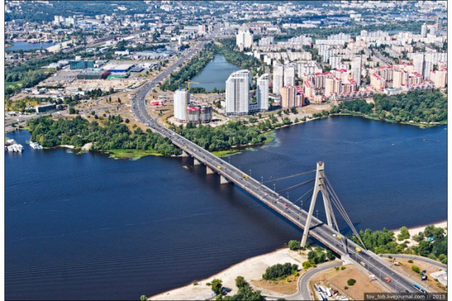 Киевляне предлагают переименовать Московский мост в Северный