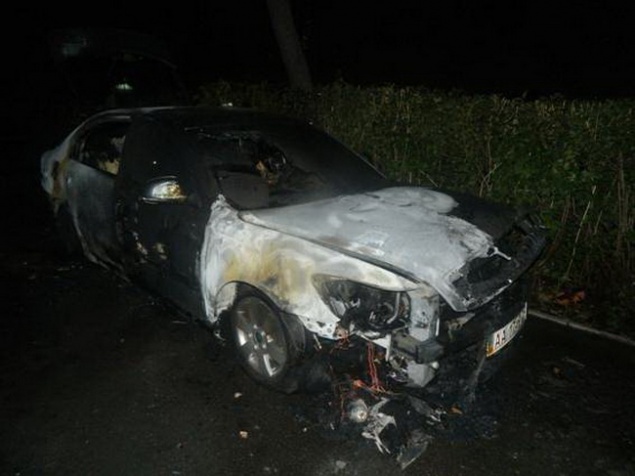 Столичная полиция начала уголовное производство по факту поджога автомобиля адвоката (фото)