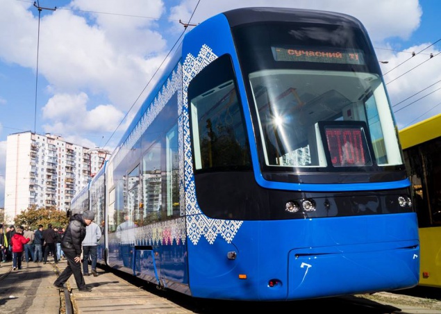 В Киеве появился бесшумный трамвай с Wi-Fi и кондиционером