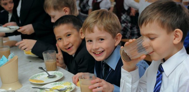 Власти Броварского района Киевской области выделили еще 4 млн гривен на питание школьников