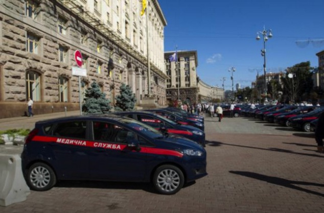 Киевские больницы получили 100 новых автомобилей Ford