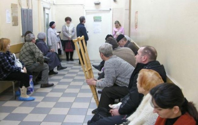 В Киеве запустят пилотный проект “Поликлиника без очередей”