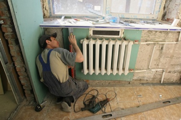 Новый трюк: под видом “проверки батарей” в квартиры киевлян проникают мошенники