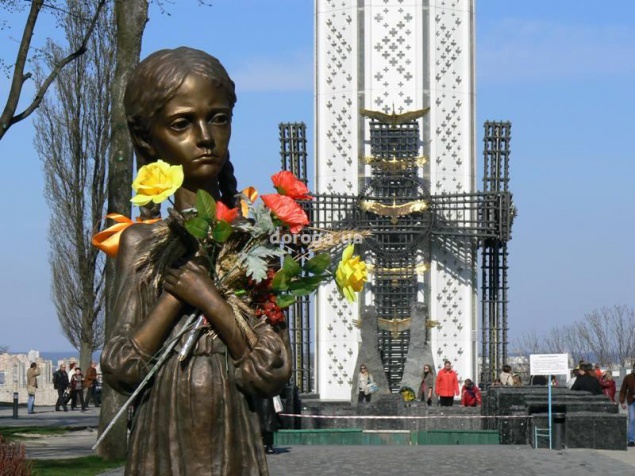 Музей “Мемориал жертв Голодомора” получил участок на улице Лаврской в Киеве