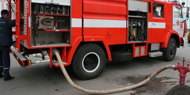 На Лесном массиве сожгли эвакуатор, который вывозил демонтированные автокофейни