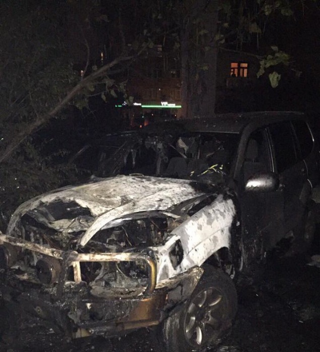В Киеве сожгли авто экс-депутата Киевсовета Кустовой (фото)