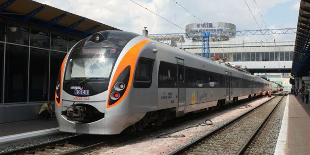 На новогодние праздники из Киева в Харьков будет курсировать дополнительный поезд