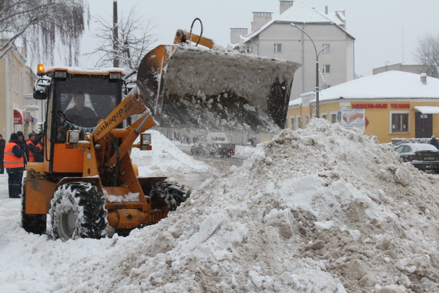 За сутки из Киева вывезли 1700 тонн снега