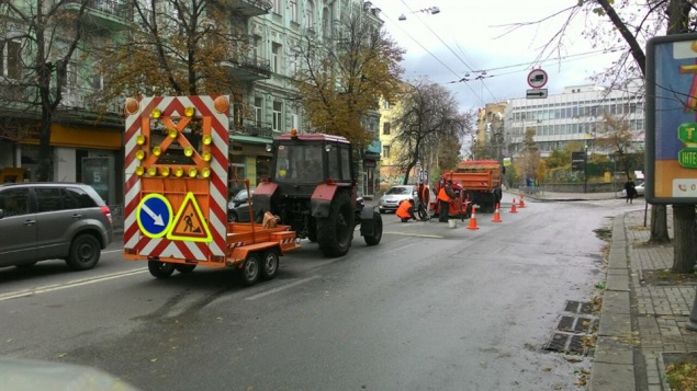 “Киевавтодор” будет ремонтировать дороги, пока это позволит погода - КГГА