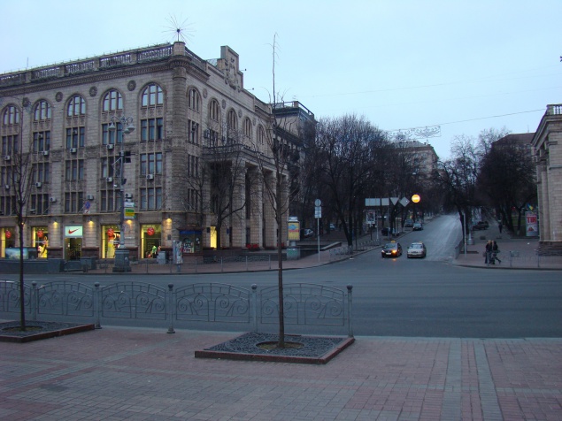 В понедельник закроют для транспорта центральные улицы Киева (схема)