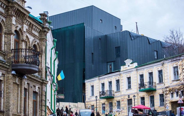 Парламентарии хотят на примере реконструкции театра на Андреевском обсудить ситуацию с защитой памятников архитектуры