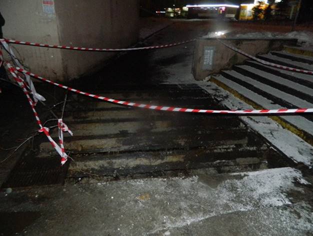 Полиция Киева задержала группу воров канализационных решеток