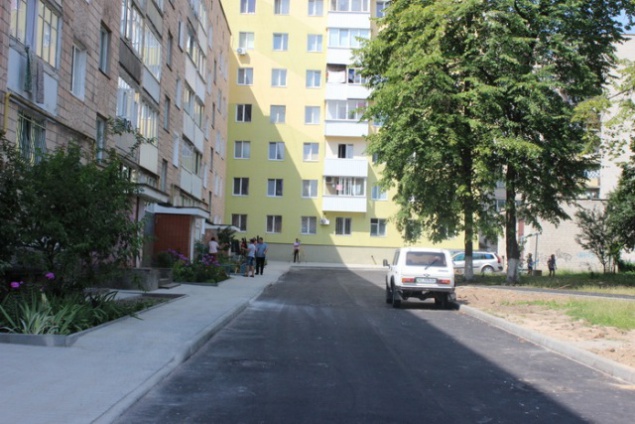 Киевсовет может передать землю под многоквартирными домами своим коммунальным предприятиям