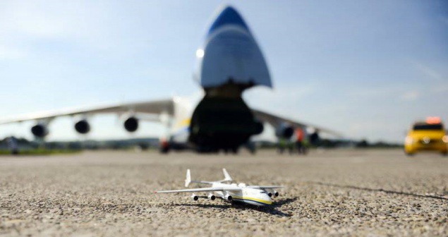 Украинцы в самолетах “Киев-Стамбул” летают впроголодь (фото)