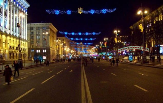 Ко Дню святого Николая в центре Киева вывесят три километра гирлянд