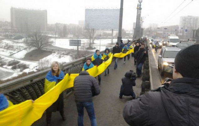 В День Соборности по традиции берега Днепра в Киеве объединит “живая цепь”