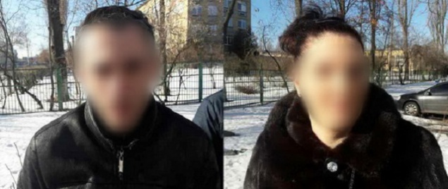В Киеве супругов- “домушников” задержали прямо возле ограбленной квартиры (фото)
