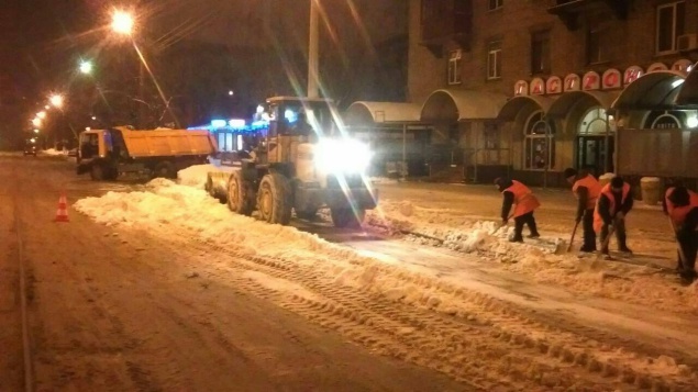 Этой зимой из Киева уже вывезли 51 тыс. тонн снега